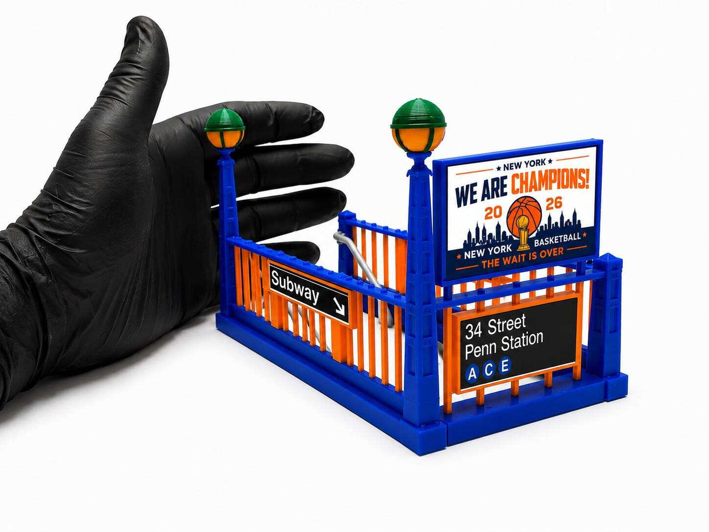 🏀🚇 NY Knicks Subway Entrance Display